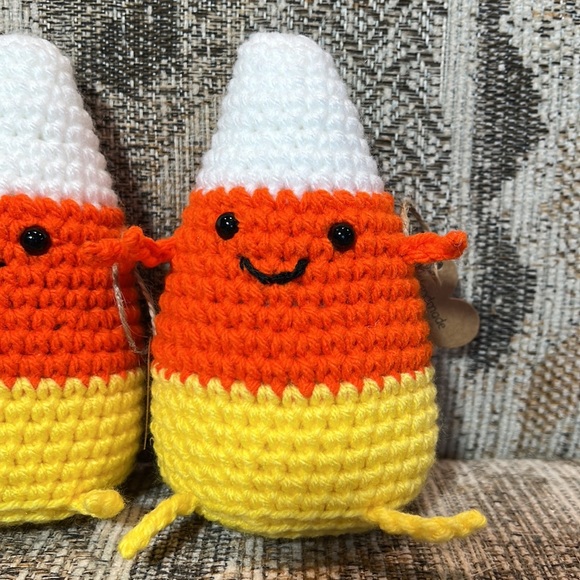 Candy Corn Halloween Decor - Picture 4 of 4